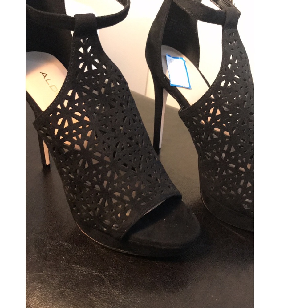 New Aldo Black Heels - Picture 2 of 6